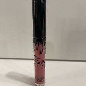 Kylie- Matte liquid lipstick